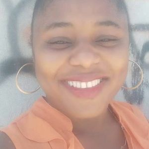 Meet your Posher, Carline